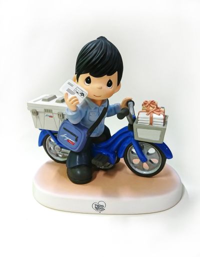 SingPost Precious Moment Postman Figurine ( CSPRMFIG)